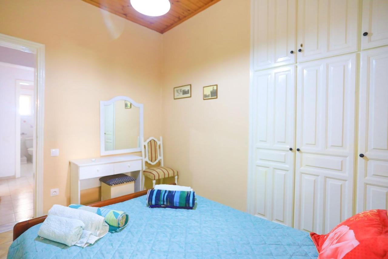 Seaview Calypso Villa Nisaki  Exterior photo